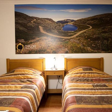 شقة Casas Do Flor غويفيا المظهر الخارجي الصورة